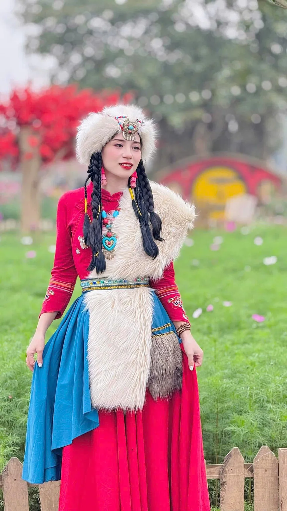 Những sắc màu ngoài trời — khung hình 2