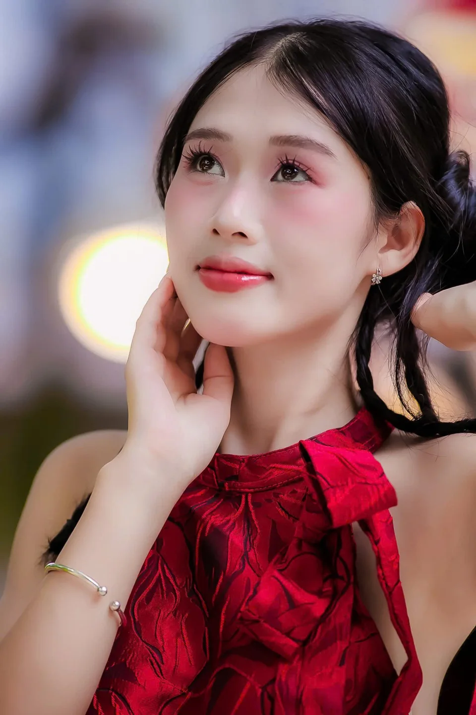 Một sắc đỏ rất riêng — Nghiêng Cà Phê · Bắc Ninh